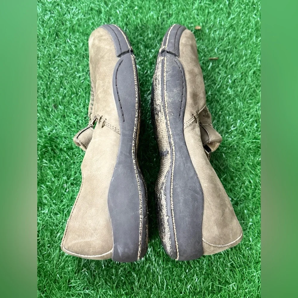 Hush‎ Puppies Women's Vintage Style Sandals Size 9